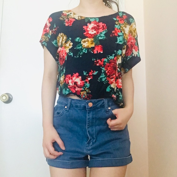 Fire Los Angeles Tops - Women's Floral Pixelated Graphic Dark Navy Blue Short Sleeve Crop Top- Bow Back